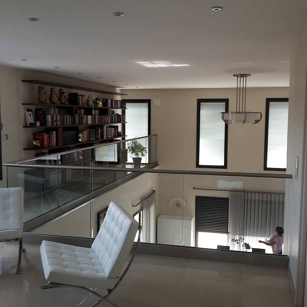 salon hauteur avec fenetre