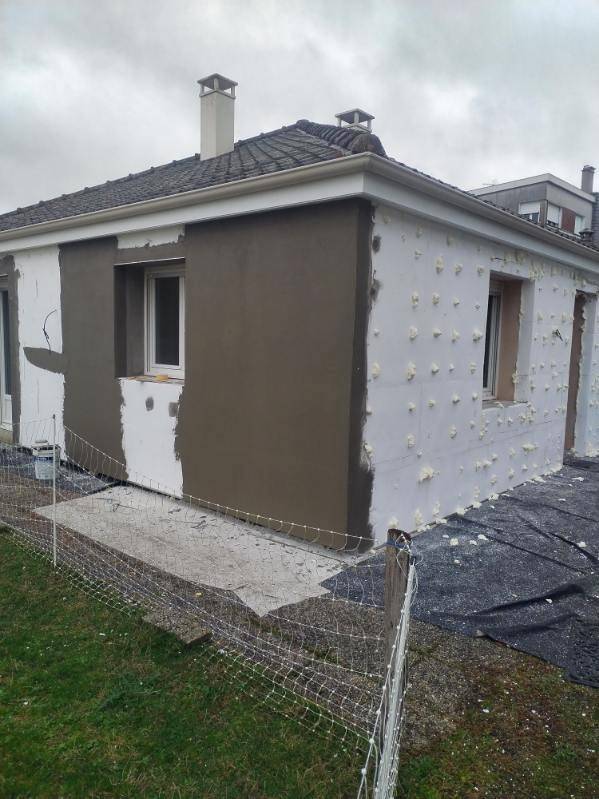 GENDARMERIE FACADE EN COURS 1