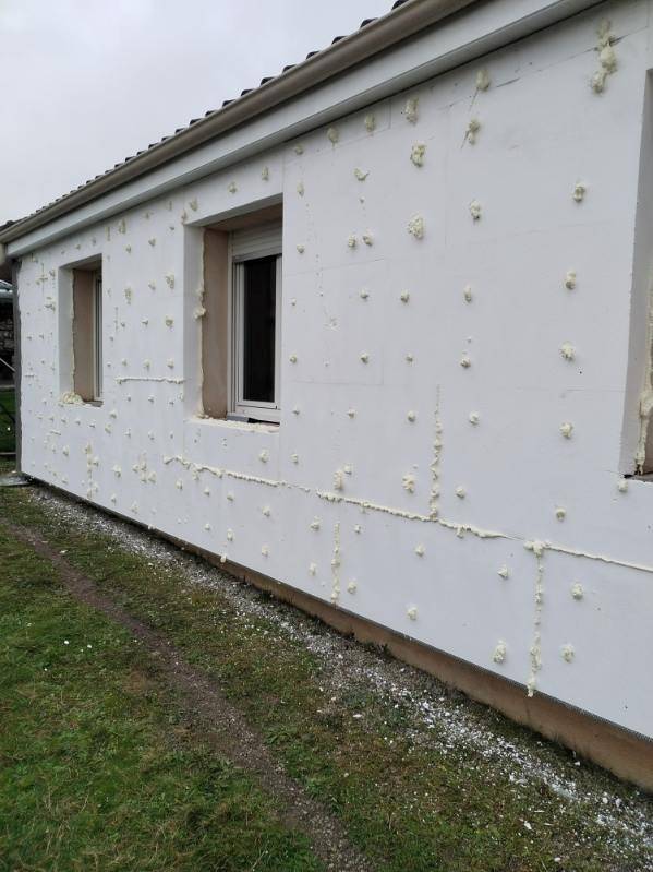 GENDARMERIE FACADE EN COURS 3